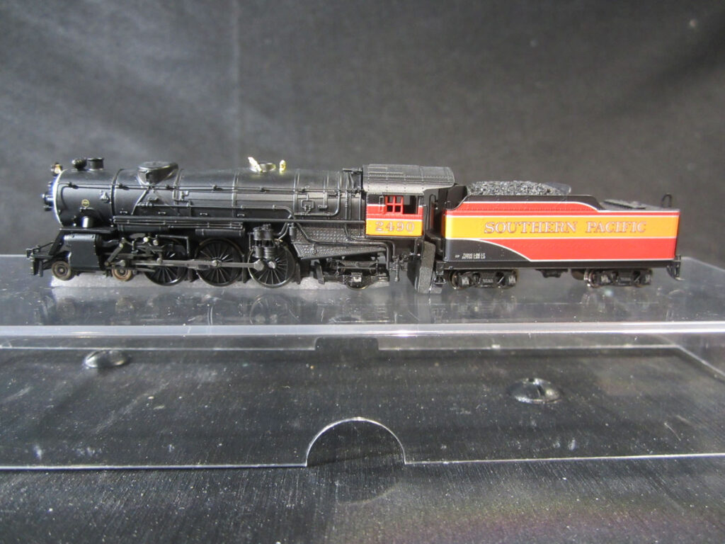 Las Vegas Train World - Train of the Day - BLI 6231 4-6-2 Southern Pacific Steam Locomotive w/ Tender "DAYLIGHT" Scheme model train