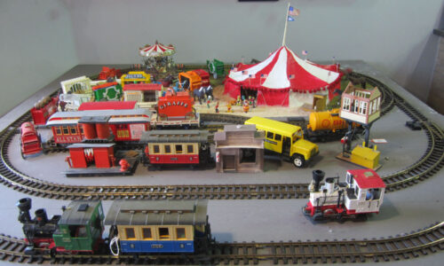 Displays Las Vegas Train Store (17)