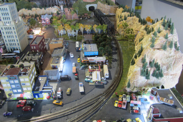 Displays Las Vegas Train Store (9)