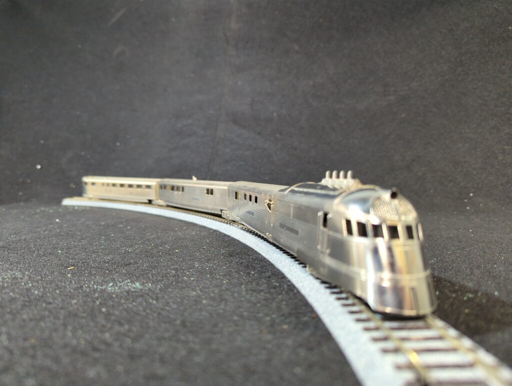 Las Vegas Train World - Train of the Day - Burlington Zephyr 9900 Brass Nickel Plated Locomotive (3 Unit Train) Unpainted
