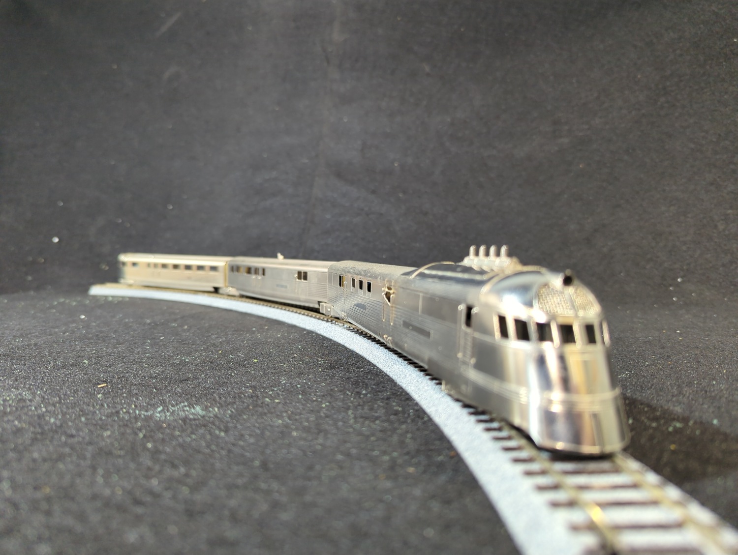 Burlington Zephyr 9900 Unpainted Brass Nickel Plated Locomotive – Train of the Day